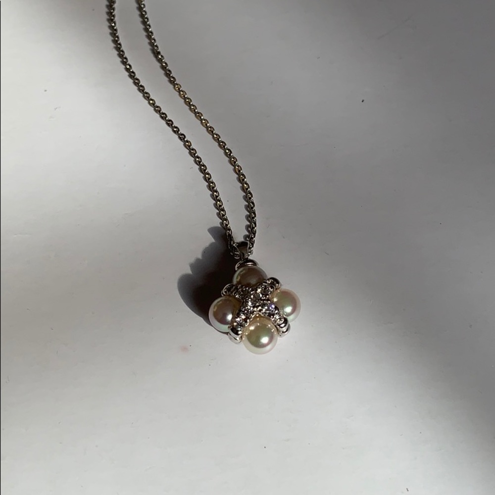 Majorica Pearl Pendant in Sterling Silver.